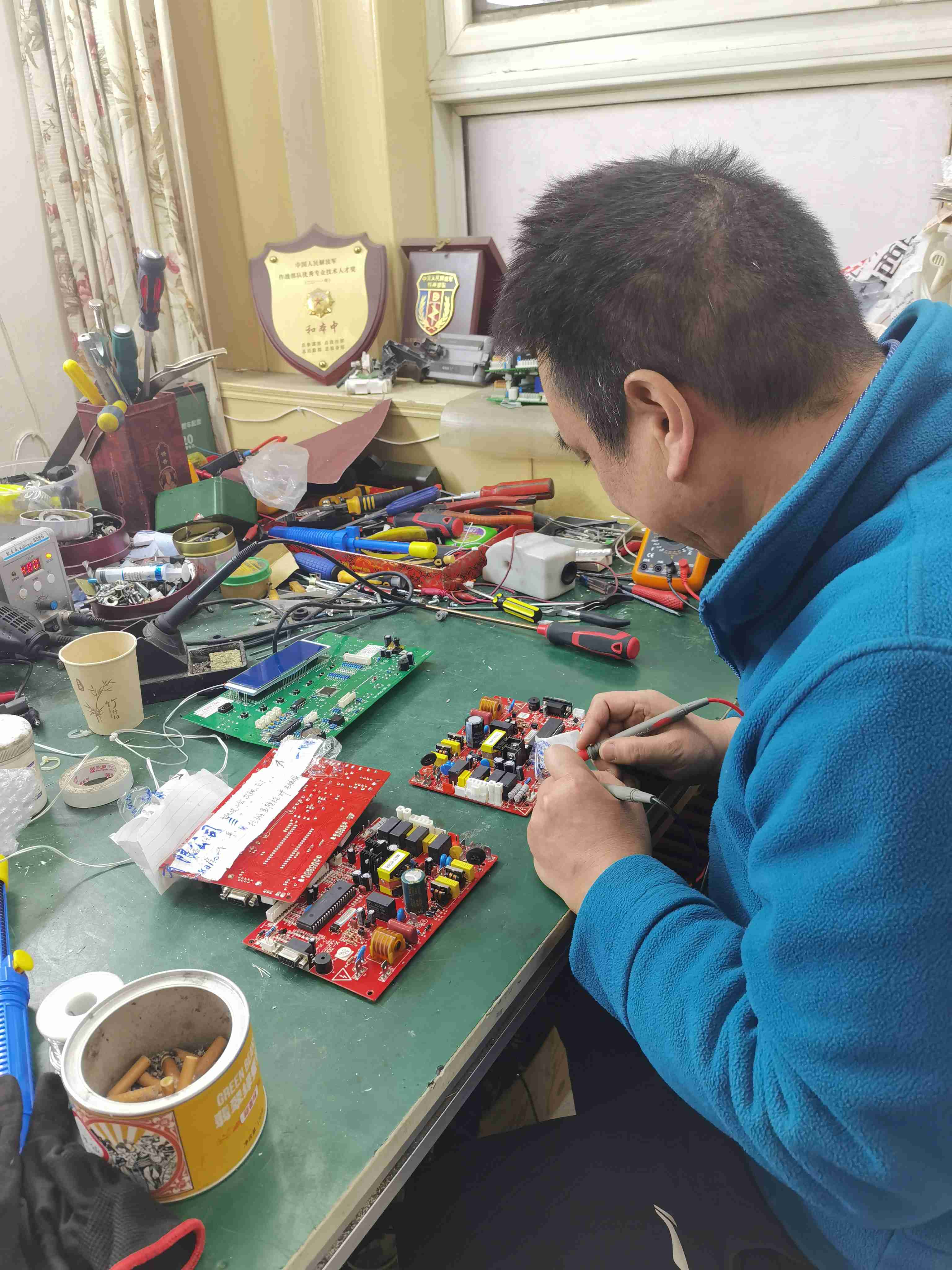 电子产品维修，点亮科技之光